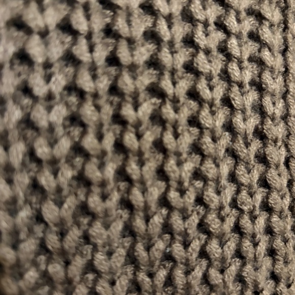 Knitted Sweater Button Detailing - Picture 3 of 5